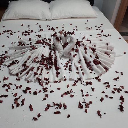 Esas Pansiyon Gemlik ภายนอก รูปภาพ